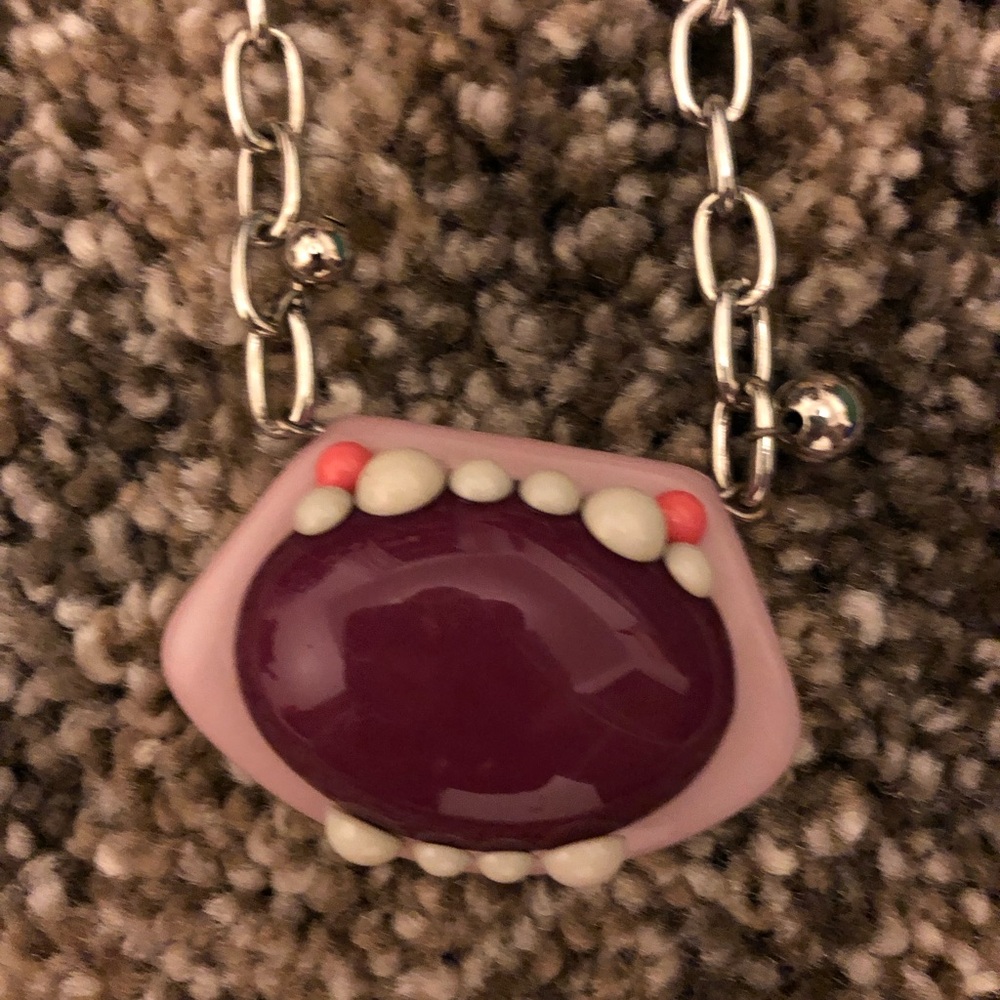 NoM NoM monster STrAnGe DeLiGhTs TT necklace mouth/teeth Tarina tarantino - Picture 3 of 13